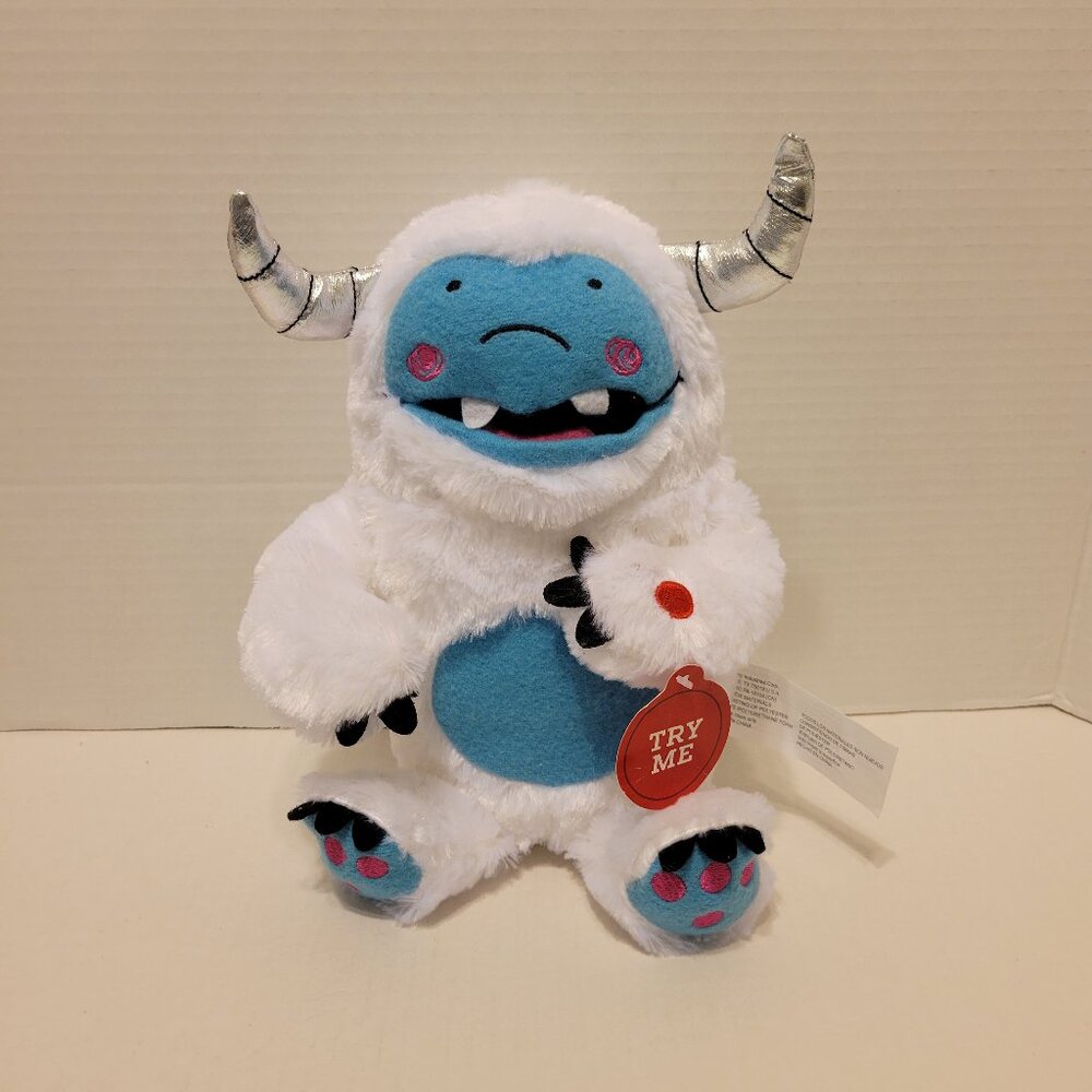 Gemmy 2017 Animated Singing Yeti
